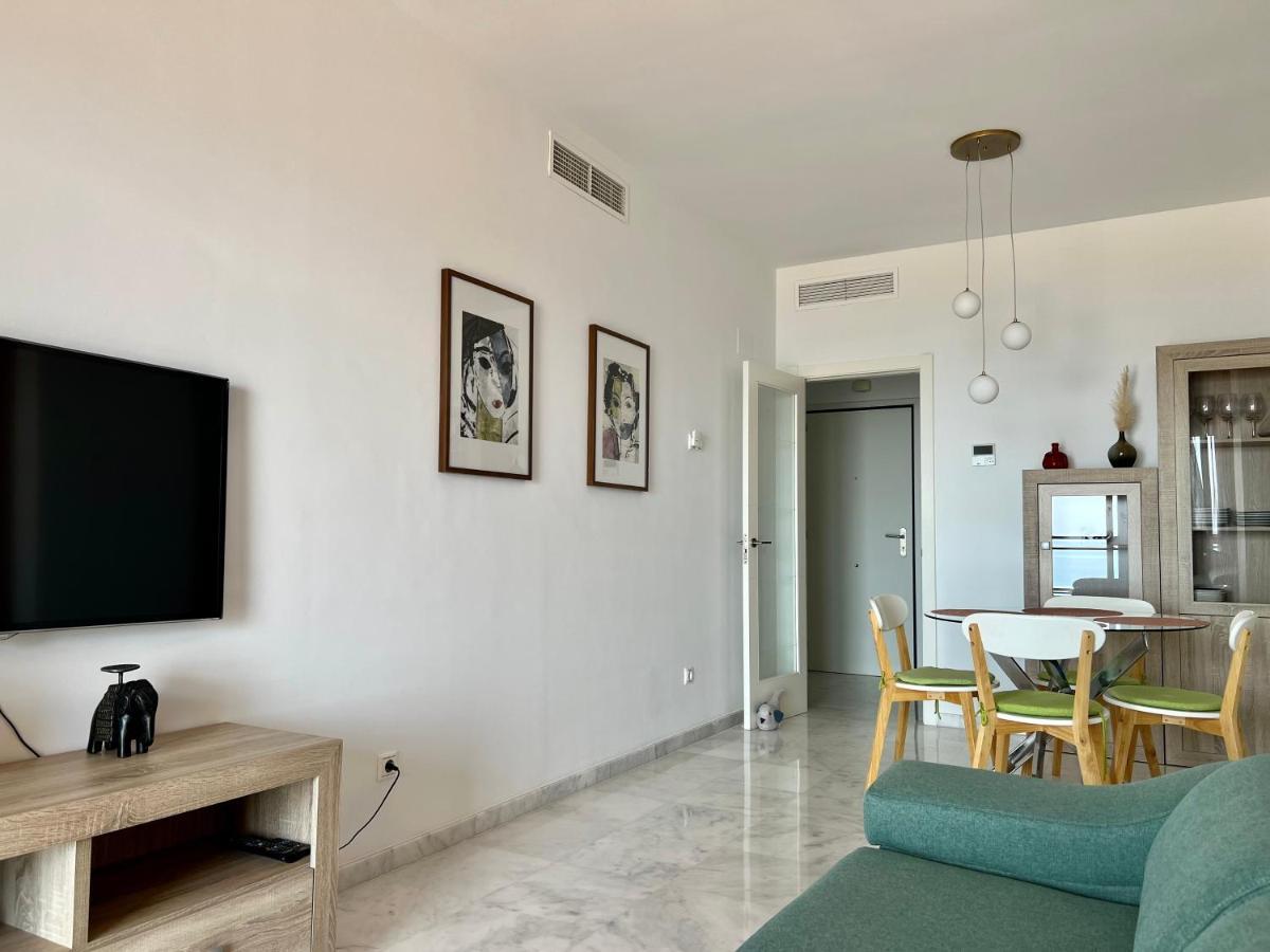 Breathtaking Sea View Apartment เอสเตโปนา ภายนอก รูปภาพ